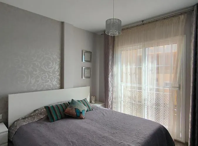 Lux Orlando 아파트 아데제